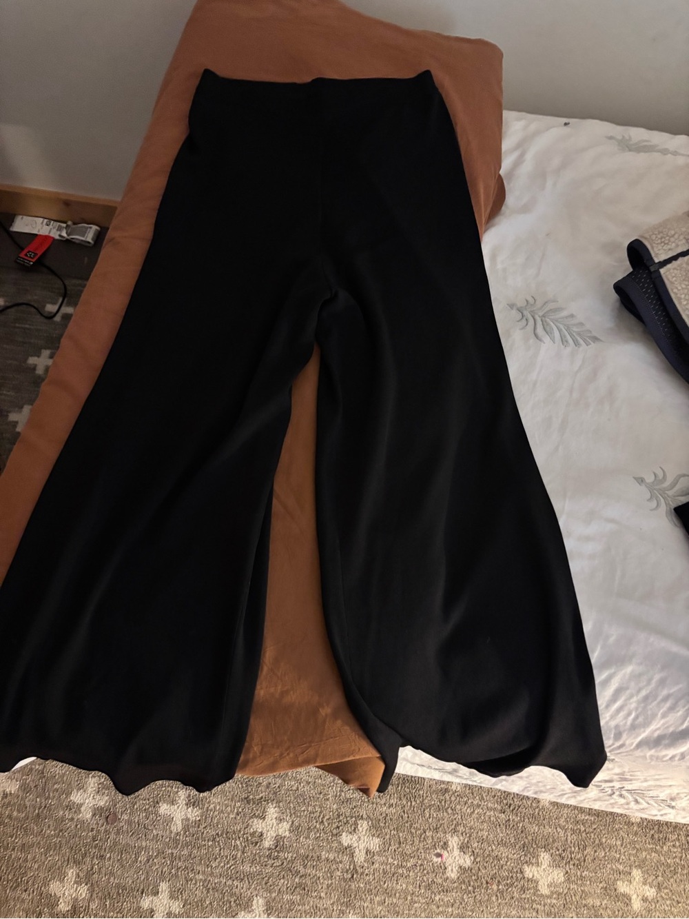 DISSH Tunic top and Black Wide Leg Pants set - Picture 3 of 3